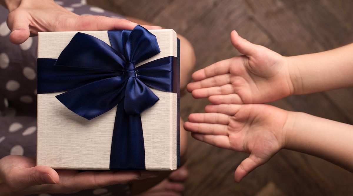 Tips to Choose Raksha Bandhan Gifts for Your Siblings