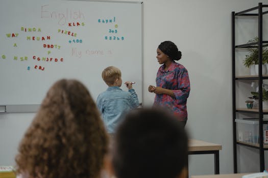 Beyond the Brochure: Crafting Your Dual-Threat English Teaching Career Abroad and Online