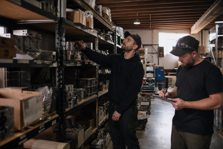 How Small and Midsize Manufacturers Can Keep Inventory Lean Without Stockouts